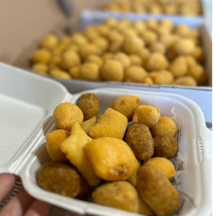 30 Mini Salgados + 1 Coca Lata